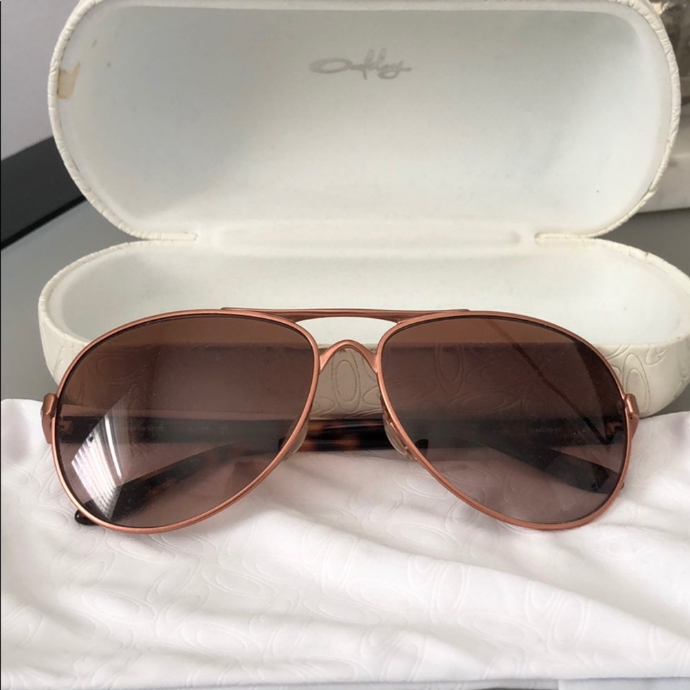Oakley aviators